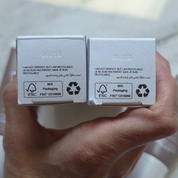 2 x Glowish by Huda Beauty 11 DEEP Multi Dew Skin Tint (1.35 oz. each) - Picture 4 of 4